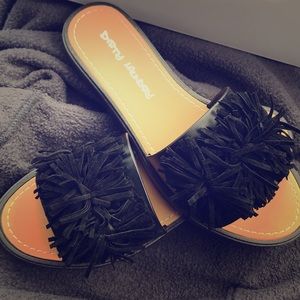 Dirty laundry paseo slides